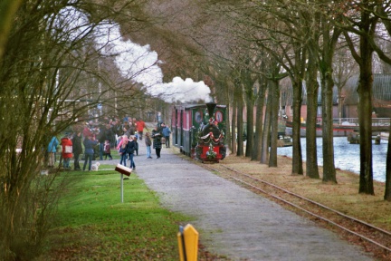 Het trammetje getrokken door locomotief Hoogeveen