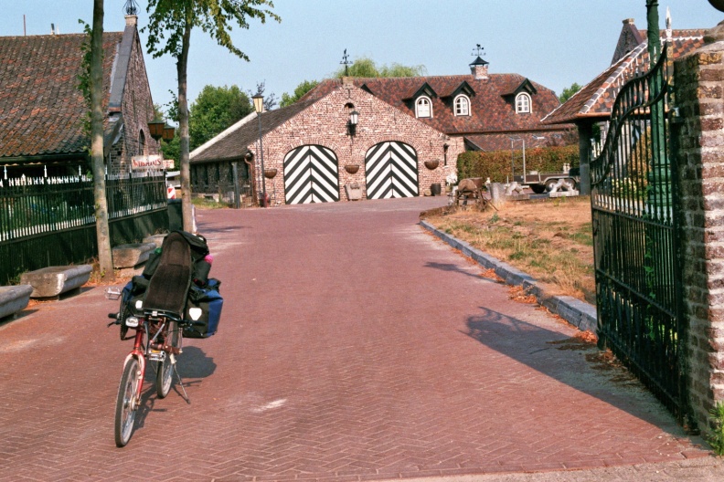 Adres Vrienden op de fiets: Hovershof, Velden